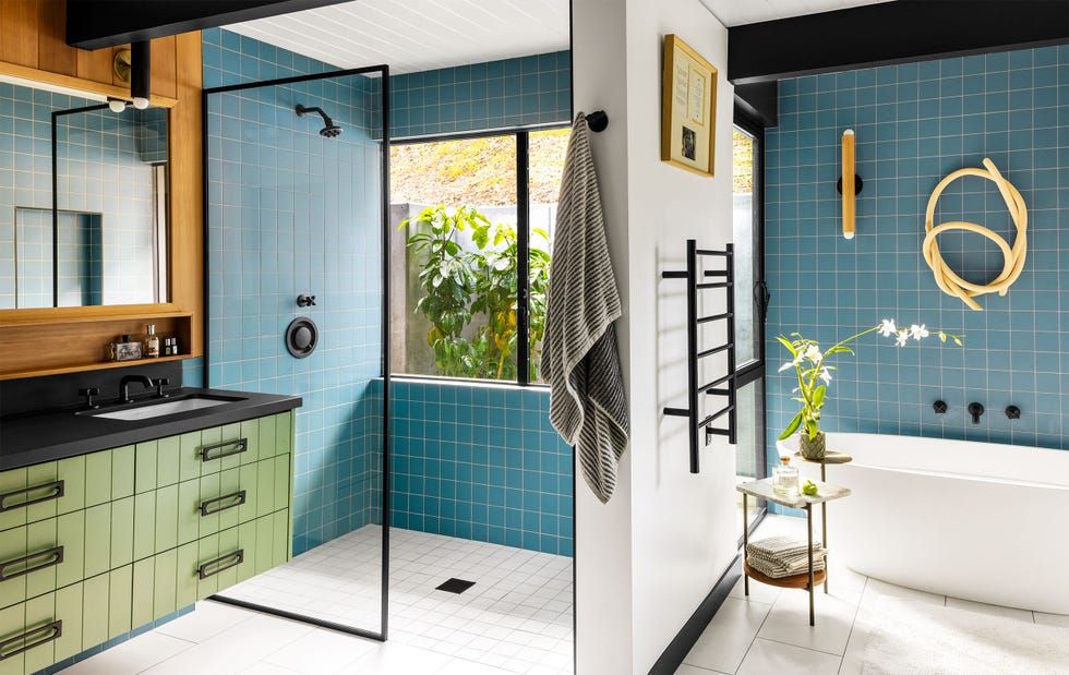 Discover Creative Curbless Shower Design Ideas for Your Next Bathroom Remodel