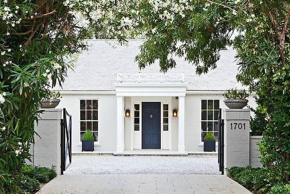 Top Off-White Exterior House Paint Colors for a Timeless Look