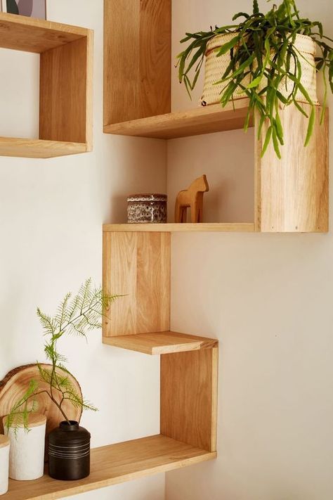 How to Build Strong and Stylish Floating Wall Shelves