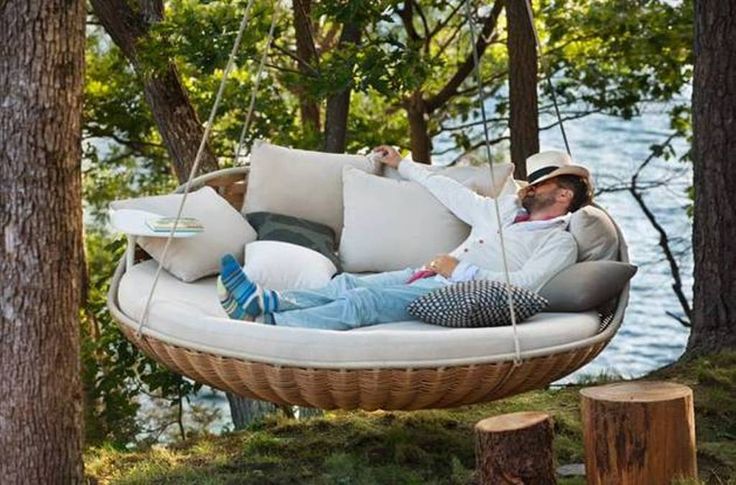 How to Build a Cozy Porch Bed Swing for Relaxation and Comfort