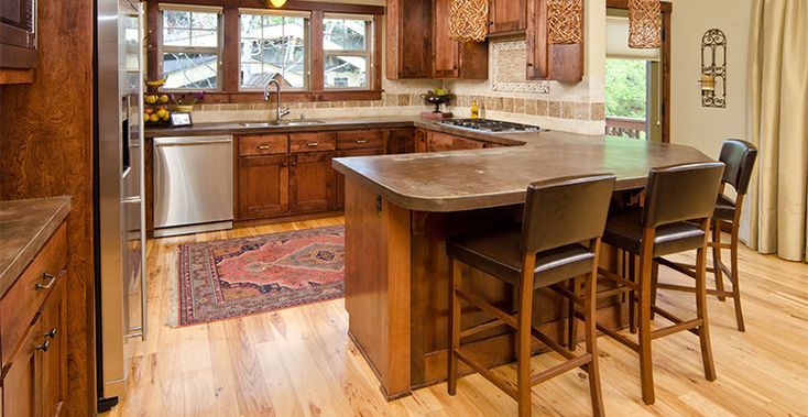 Mahogany Cabinets & Colorful Floor Matching