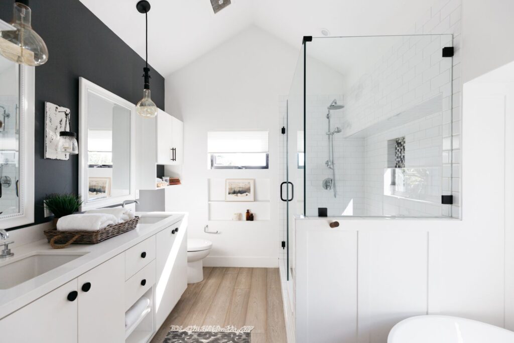 Stylish Bathroom Decor Ideas for Your Apartment