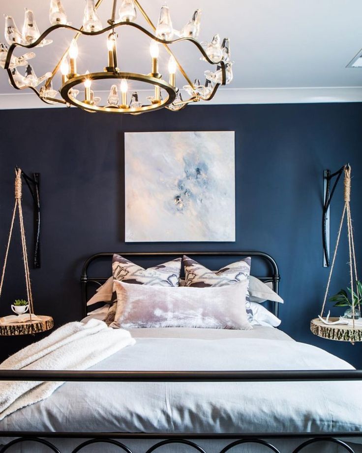 Transform Your Bedroom with a Stunning Hale Navy Color Scheme
