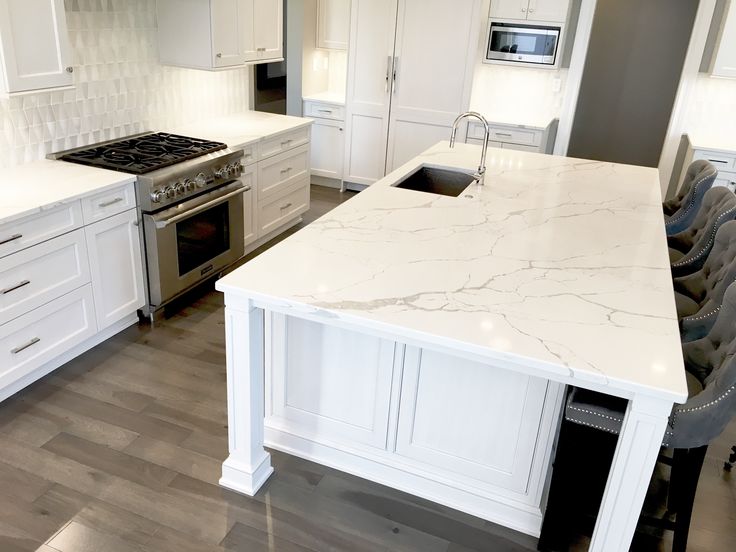 Do White Quartz Countertops Redefine Kitchen Elegance in 2024? | HOME ...